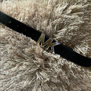 Michael Kors leather belt NEW